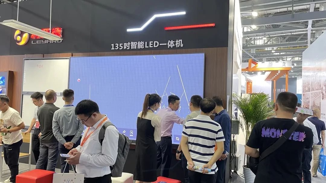 Stake教育新品及解决方案惊艳亮相81届教装展