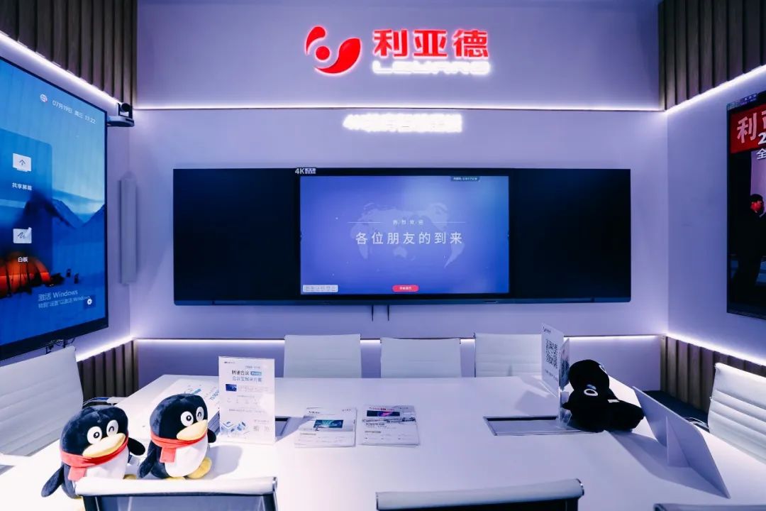 “AI+智能显示”引领未来 Stake新品InfoComm展大放异彩
